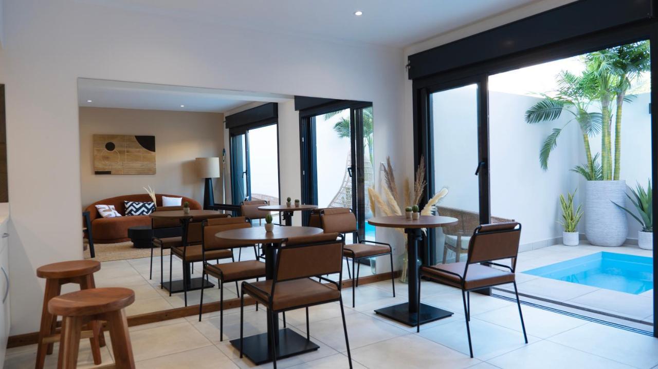 Maison Le Patio Jacuzzi แซงต์-เดอนี ภายนอก รูปภาพ
