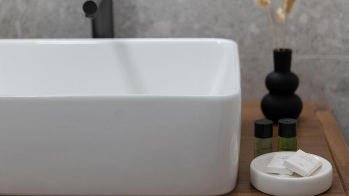 Maison Le Patio Jacuzzi แซงต์-เดอนี ภายนอก รูปภาพ