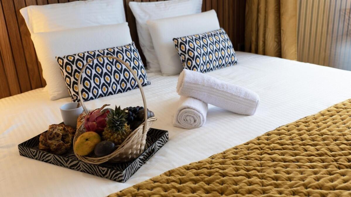 Maison Le Patio Jacuzzi แซงต์-เดอนี ภายนอก รูปภาพ